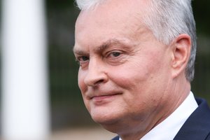 Prezidentūra paaiškino sprendimą dėl migrantų teises ribojančių pataisų: Lietuvą gali užplūsti ieškiniai