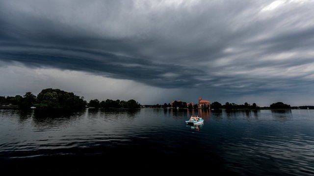 Sinoptikai praneša: saulėtą dangų protarpiais temdys debesys