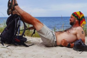 Trijų vaikų tėtis Simonas Urbonas pasiryžo iššūkiui: patikrino, kiek trunka pėsčiomis pereiti Lietuvą