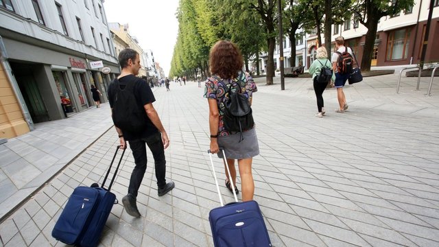 Turizmo ekspertė: šią vasarą atvykstančių atostogauti į Lietuvą praktiškai nėra