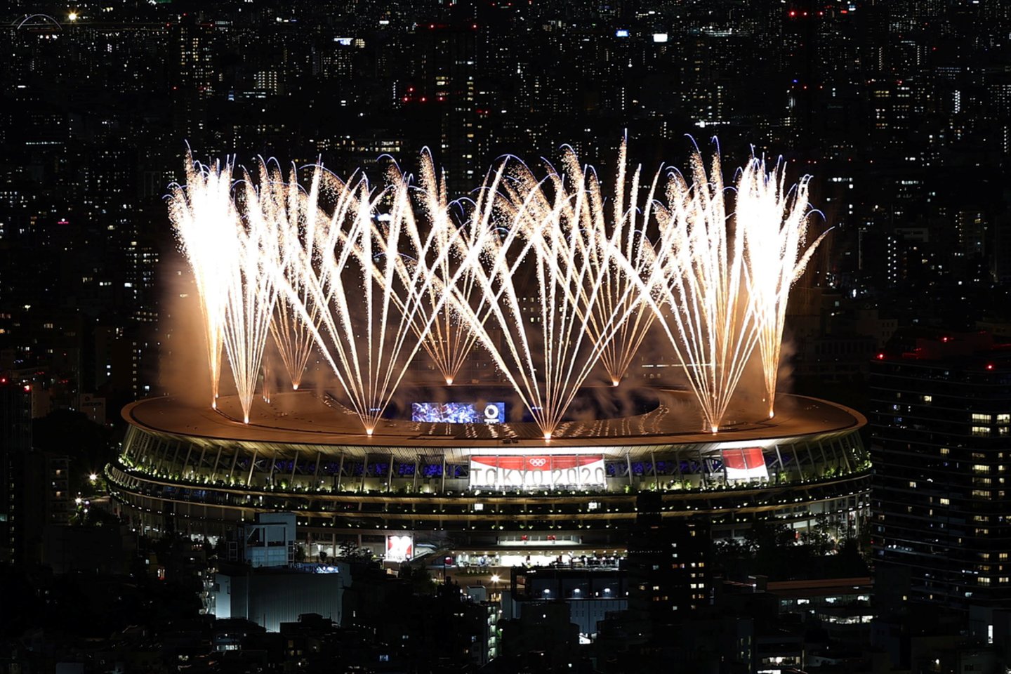 Tokijo olimpiados atidarymo ceremonija.<br> AFP/Scanpix.com nuotr.