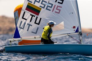 Lietuvai naudingo japonų sprendimo pradžiugintai V. Andrulytei – ir sudėtingų srovių, ir „patobulintos“ burės iššūkiai