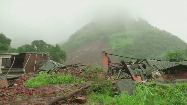 Indijoje paskelbtas aukščiausio lygio pavojus: buvo evakuota beveik 90 tūkst. žmonių