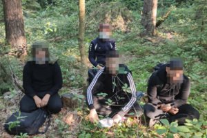 Sulaikyti dar 133 sieną iš Baltarusijos neteisėtai kirtę migrantai, iš viso jau – daugiau kaip pustrečio tūkstančio