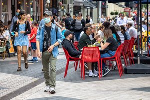 Jungtinėje Karalystėje penktą dieną iš eilės mažėjo naujų COVID-19 atvejų