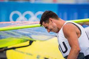 Lietuvos buriuotojus skriaudžia nenuspėjami Tokijo vėjai: „Gal pagal horoskopą“