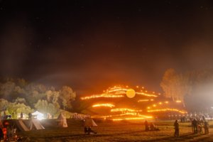 Kartenos festivalis – ugnies paveikslai ir deivių bei dievų pasaulis
