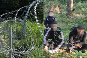 Stebint liūdną spektaklį pasienyje siūlo išeitį, kad migrantai nesirinktų Lietuvos