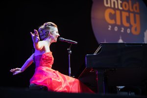 Didžiausiam vasaros koncertui besirengianti Ieva Narkutė dainą sukūrė žiūrėdama į dukrą