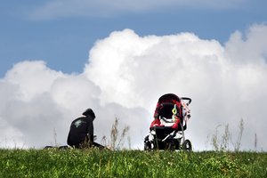 13-metei stovykloje pagimdžius kūdikį – tėvystės detektyvas: tiesą atskleis DNR tyrimas