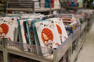 Apklausė, kiek vidutiniškai pinigų tėvai skirs vaiko pasiruošimui mokyklai: ne visiems tai įkandama