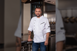 Palangoje L. Čeprackas turi pamėgtą vietą, kurią aplanko kasdien: „Nidoje to su žiburiu nerasi“