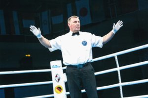 Olimpiniu arbitru tapusį kėdainietį teisėjauti bokso kovas paskatino brolis