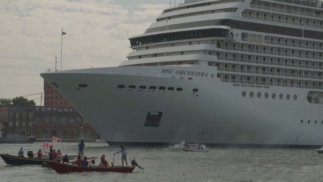 Kruiziniams laivams uždrausta įplaukti į Veneciją: siekiama apsaugoti ekosistemą ir istorinį paveldą