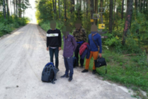 VSAT už 5,4 mln. eurų išnuomojo konteinerių migrantams