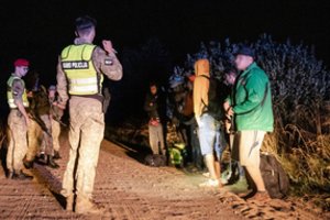 Naktį į Baltarusiją grąžinti pirmieji migrantai, sieną kirto ir sulaikyti 185 asmenys