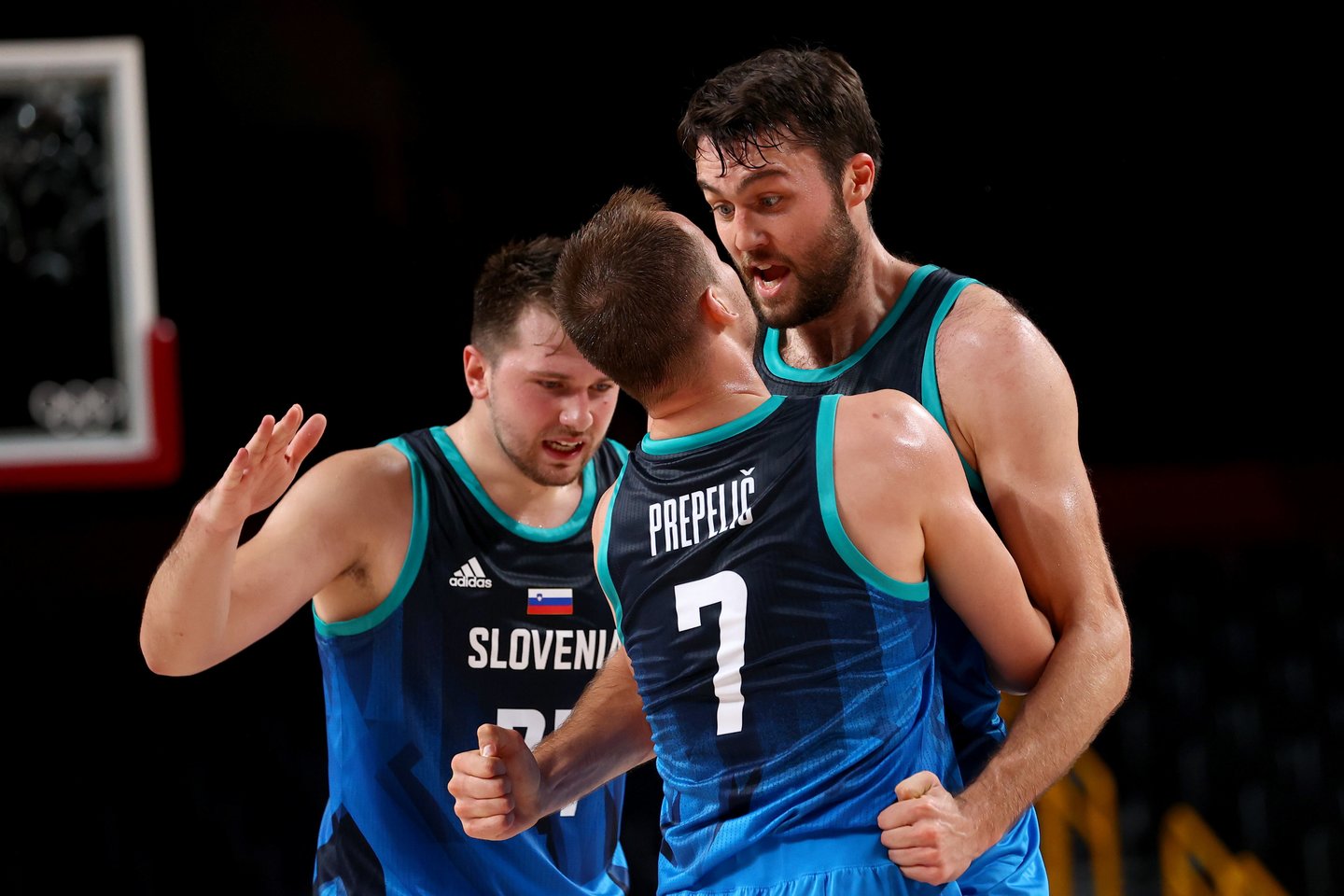 Slovėnijos krepšinio rinktinė žengė į olimpinių žaidynių pusfinalį.<br>AFP/Svanpix.com nuotr.