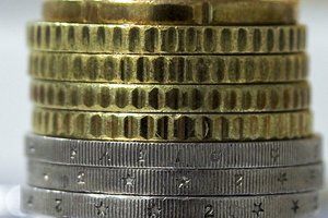 ES atliko pirmuosius mokėjimus iš 807 mlrd. eurų dydžio ekonomikos gaivinimo fondo