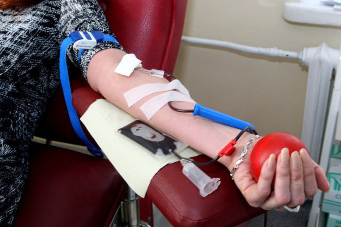 VšĮ Nacionalinis kraujo centras (NKC) praneša, kad kritiškai trūksta O (I) ir A (II) kraujo grupių kraujo.<br>R.Jurgaitis