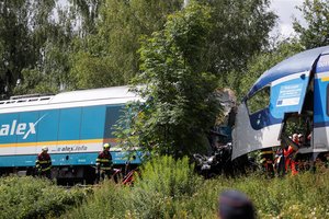Čekijoje susidūrus dviem keleiviniams traukiniams žuvo trys žmonės