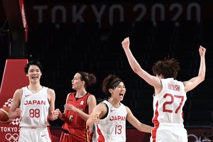 Olimpinį krepšinio turnyrą sudrebino į pusfinalį įsiveržusios japonės