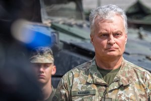 G. Nausėda ruošiasi deryboms su Turkijos prezidentu dėl migrantų krizės