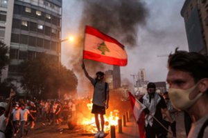 Minint sprogimo Beirute metines per susirėmimus su policija sužeista dešimtys žmonių