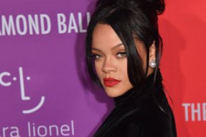 Rihanna oficialiai tapo milijardiere: nusileidžia tik Oprah Winfrey