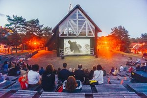 Festivalis „Suspaustas laikas“ Nidoje: laukia turininga eksperimentinio meno programa