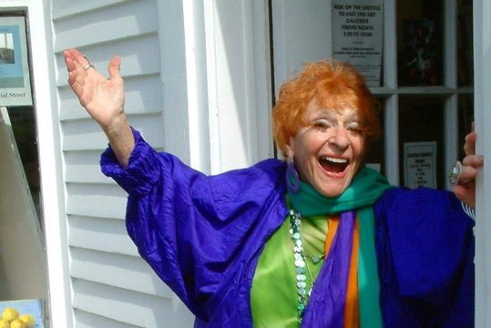 Užgeso filmo „Amžinai stilingos“ žvaigždės Ilonos Royce Smithkin gyvybė