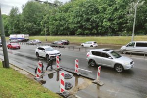 Net ir atnaujintose Kauno gatvėse – spąstai automobiliams: paaiškėjo, kodėl atsirado netikėtų kliūčių