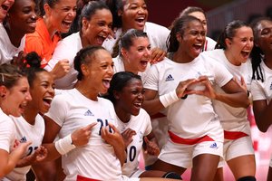 Prancūzija šventė dvigubą pergalę olimpiniame rankinio turnyre