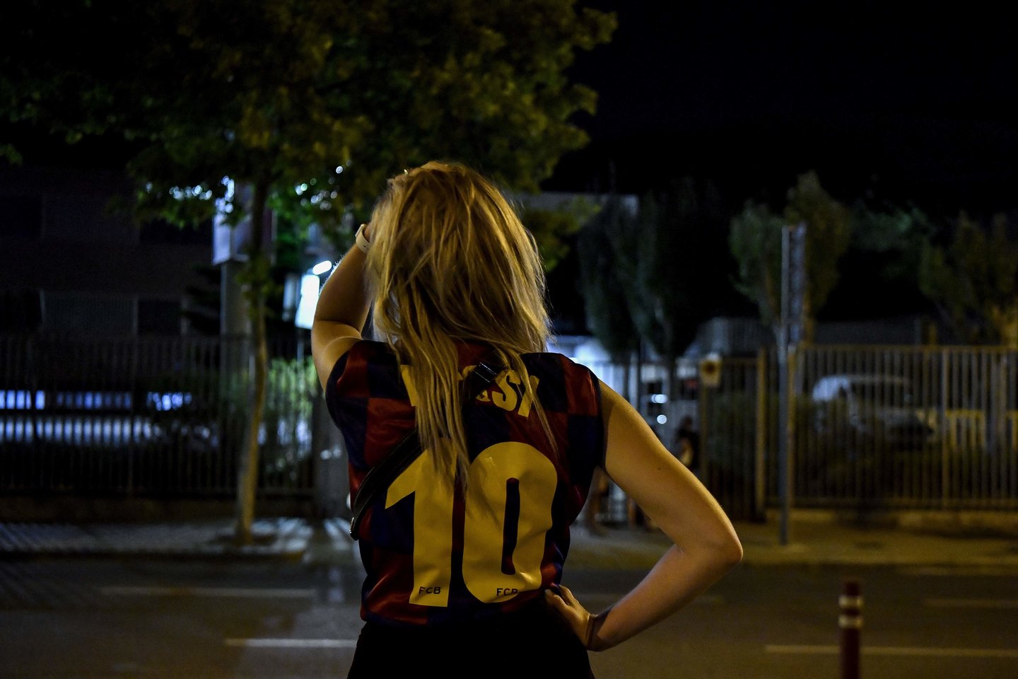Katalonijos klubo sirgaliai atsisveikino su L.Messi.<br>AFP/Scanpix nuotr.