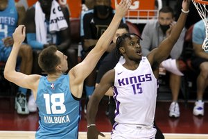 Išdrąsėjo: NBA Vasaros lygoje „Hornets“ atstovaujantis Arnoldas Kulboka pripažintas geriausiu rungtynių žaidėju