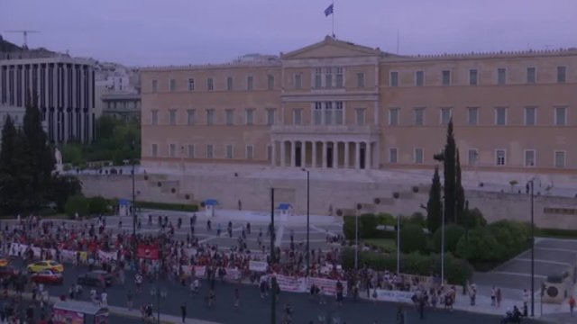Graikijoje gyventojai sukilo prieš valdžią: piktinasi dėl neefektyvumo gesinant gaisrus