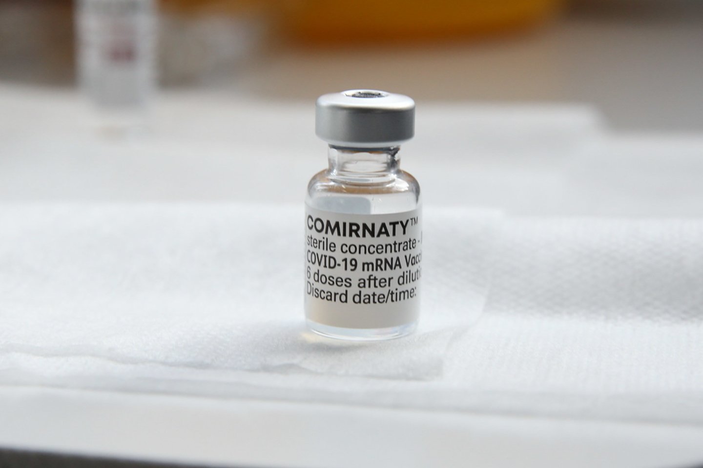 Mokslininkai sako, kad kalbos apie vakcinų nuo COVID-19 sukeliamą nevaisingumą tėra mitas.<br>R.Danisevičiaus nuotr.