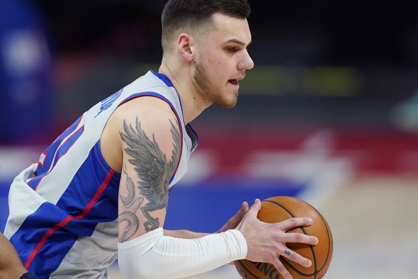 NBA Vasaros lygoje Arnas Velička ir Deividas Sirvydis pataikė po