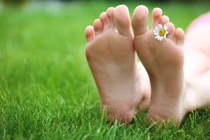 Vaistininkė įvardijo 5 tinkamos pėdų priežiūros principus – gali padėti ir sergantiems cukriniu diabetu