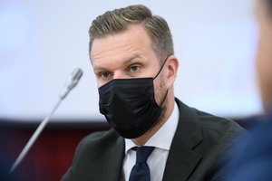 G. Landsbergis apie riaušes prie Seimo: mane patį prie kabineto pasitiko 30 žmonių
