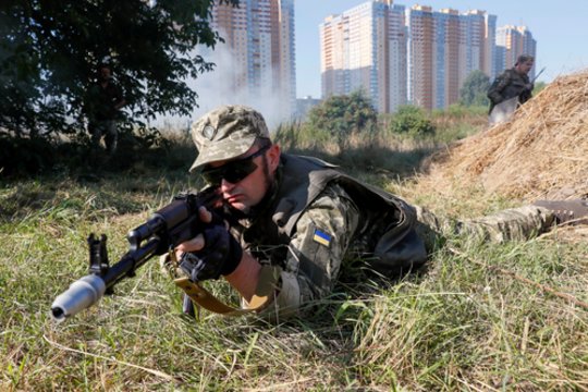 Rytų Ukrainoje žuvo karys ir civilis