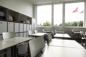 ŠMSM: nuo rugsėjo mokiniai mokysis klasėse, bus sudarytos galimybės testuotis