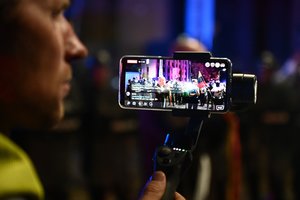 Po įvykių prie Seimo Lietuvos žiniasklaida smerkia smurto naudojimą prieš žurnalistus