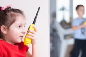 Radijo stotelė – neįtikėtina pagalba vaikų stovyklose, kalnuose ar kelionėse