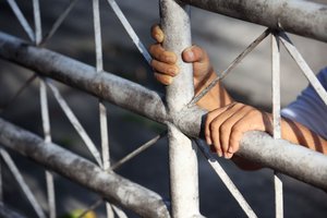 Du Rusijos aktyvistai nuteisti kalėti už prekybą narkotikais