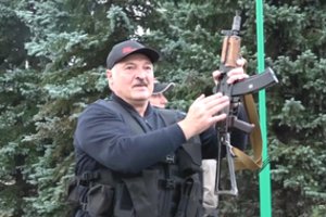 A. Lukašenka pats nepasitrauks: Baltarusija gali skęsti kraujyje