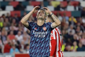 Anglijos „Premier“ lygos sezono starte „Arsenal“ krito prieš lygos naujokus