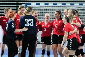 Turkes įveikusios septyniolikmetės dėl penktosios vietos susikaus su Baltarusija