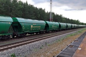 Minskas sako galintis skubiai nukreipti kalio trąšų eksportą iš Lietuvos į Rusijos uostus