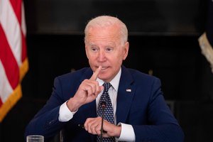 Fiasko Afganistane žlugdo J. Bideno ir jo sąjungininkų politinę reputaciją