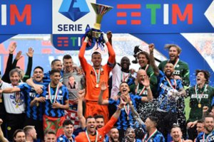 Dar vienas futbolo milžinas dejuoja dėl milžiniškų skolų – „Serie A“ titulas nedžiugina Milano „Inter“